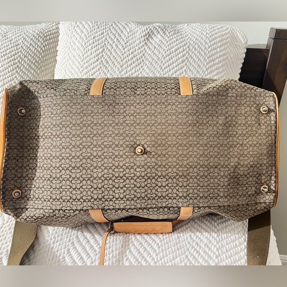 Coach Stylish Tan Leather and Brown Bag - Picture 2 of 15